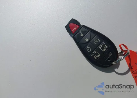 2012 Chrysler Town & Country Touring-L z USA, uszkodzony, nr VIN 2C4RC1CG5CR270056